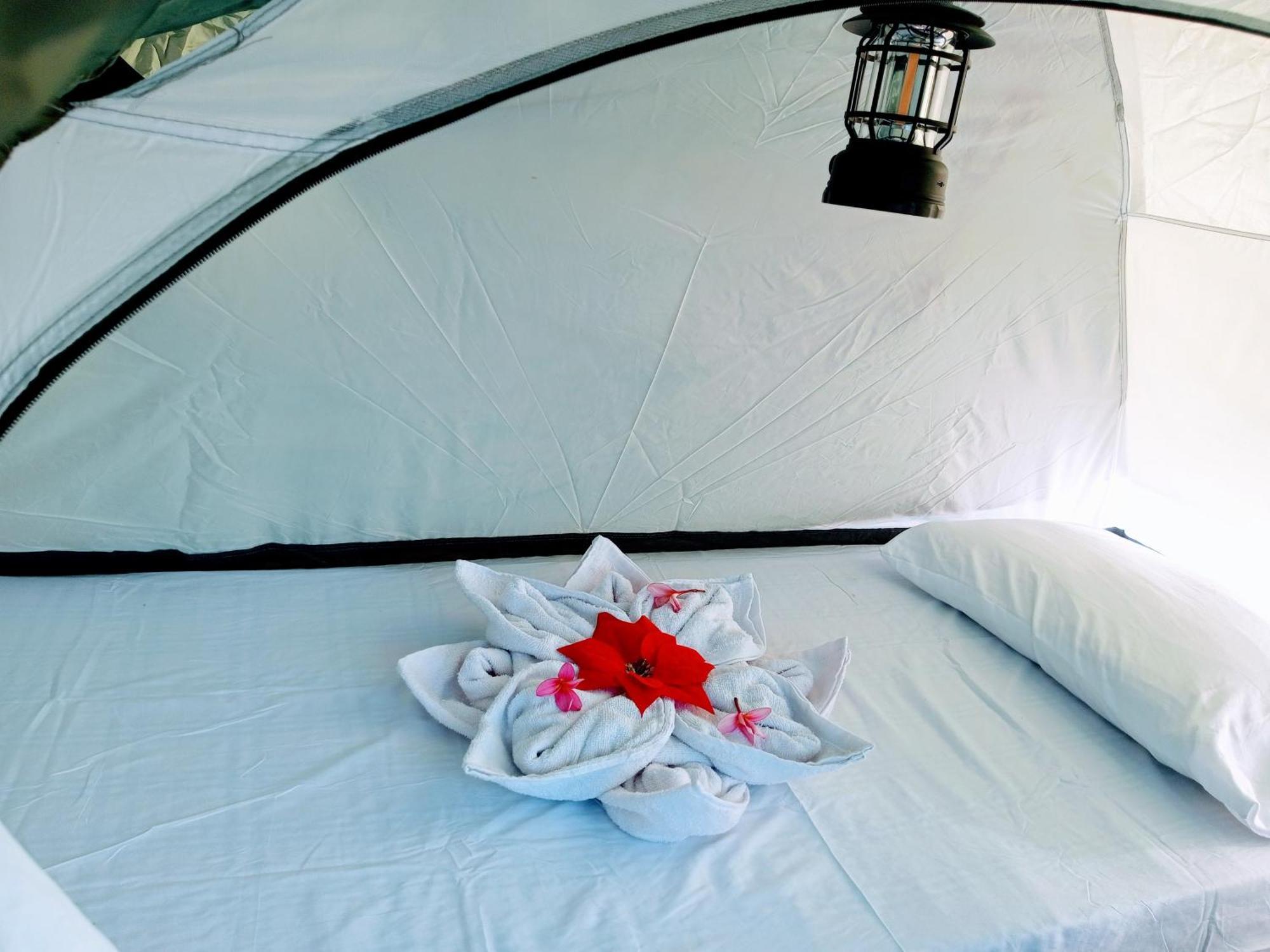 Bucana Beach Camp El Nido Bagian luar foto